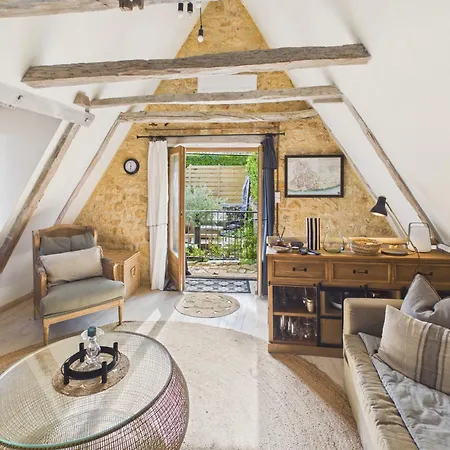 Casa de Férias Authentique Maison Familiale Proche Bourg - 6 Pers *
